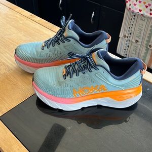 Hoka One One Bondi